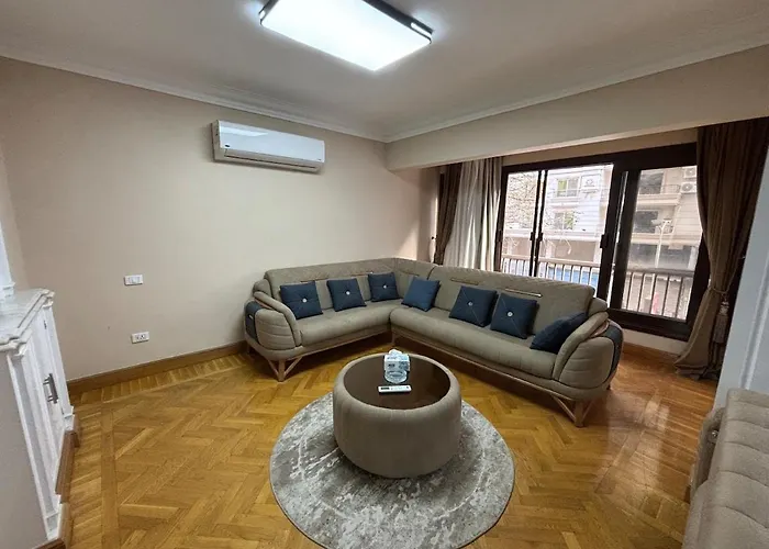 Mosadak Apartment